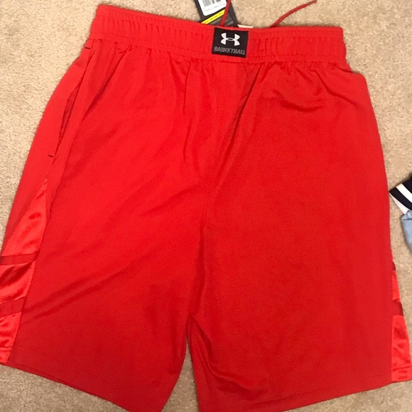 Unisex Under Armor Basketball Shorts - Picture 2 of 4
